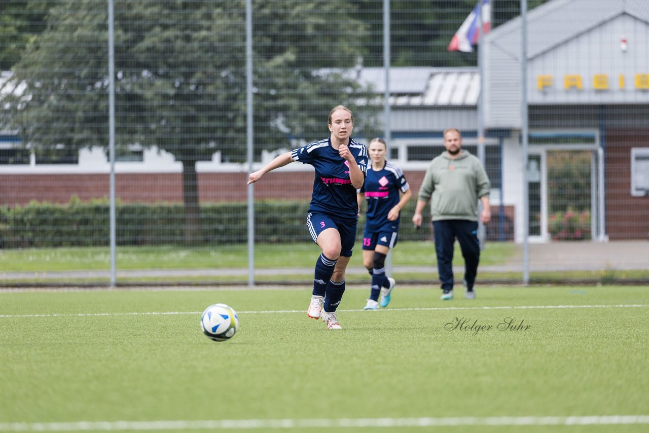 Bild 156 - wCJ Osterroenfelder TSV - VfL Pinneberg : Ergebnis: 0:15